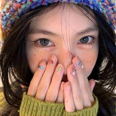 伊丽莎·施莱辛格:永远火辣辣